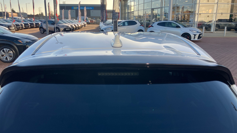 Toyota Yaris 1.5 Hybrid Design 5dr CVT Hybrid Hatchback